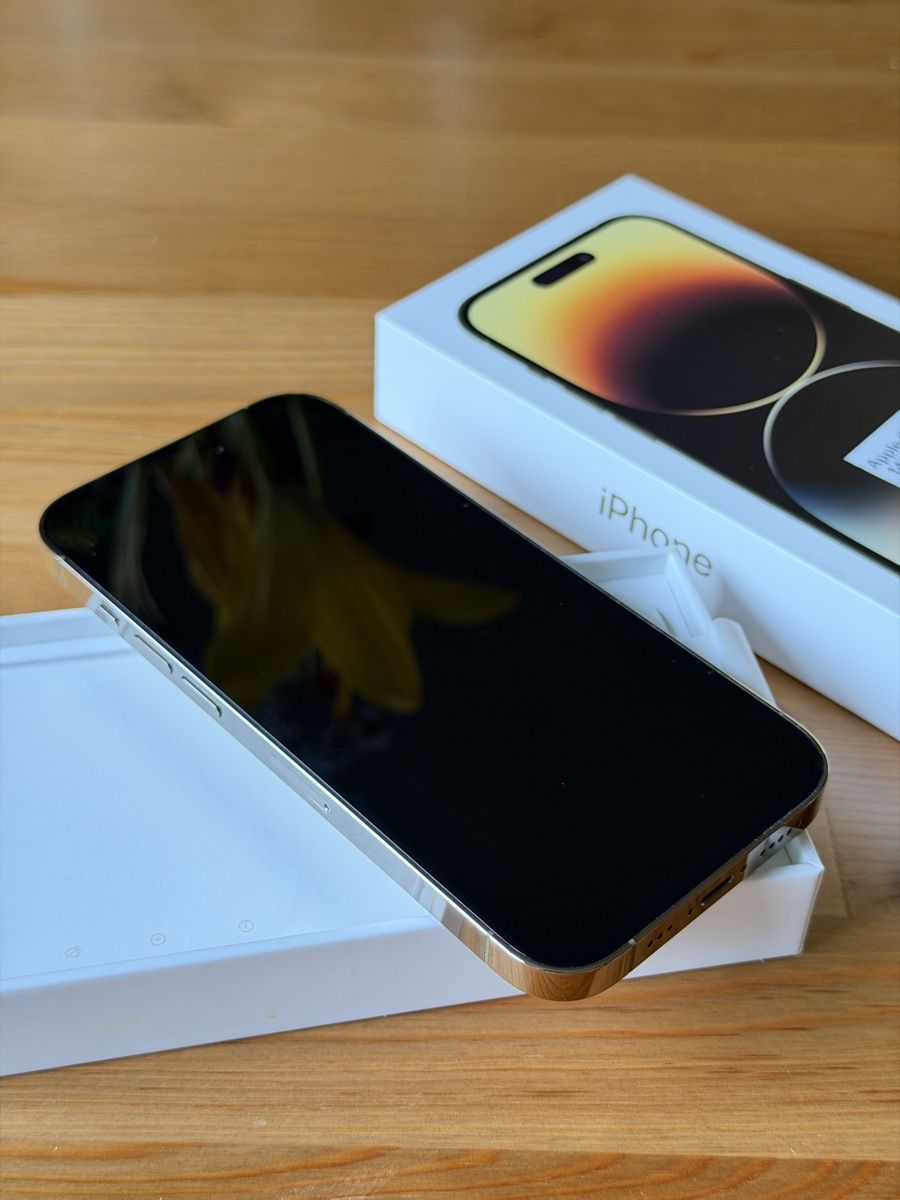 Apple Telefoni cellulari / Smartphones: Apple iPhone 14 Pro Gold 256gb  – Usato da Zürich venduto da idbronskiy 1