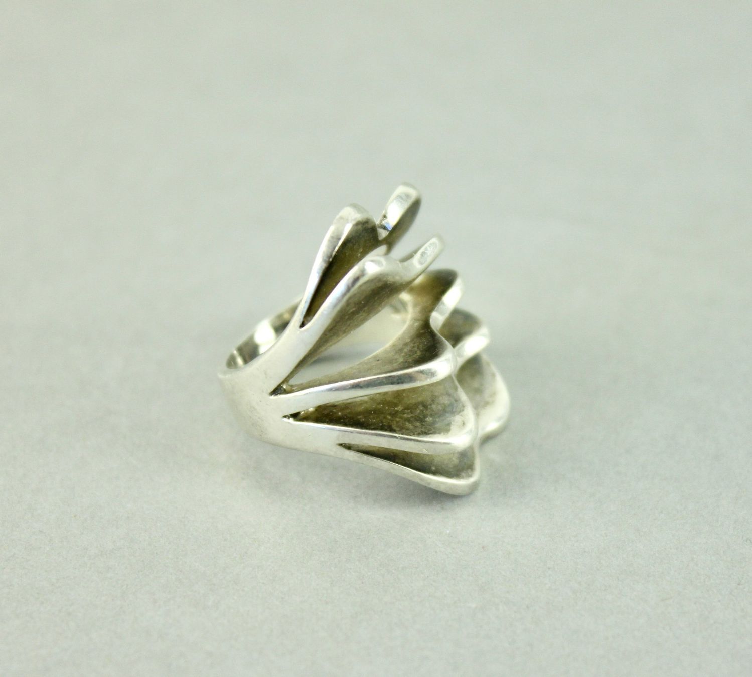 Ringe: FÄCHERRRING "AUSSERGEWÖHNLICH" SILBER 925. VINTAGE. – Gebraucht aus Grandcour von Flowerstyle 2
