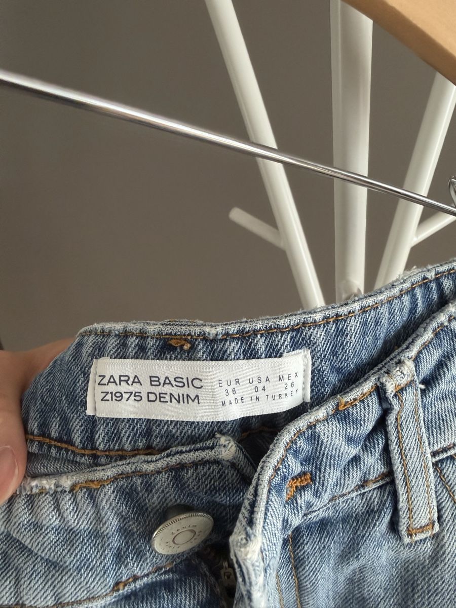 Zara Jeans: Zara denim shorts – Neu (gemäss Beschreibung) aus Olten von Solongoo 1