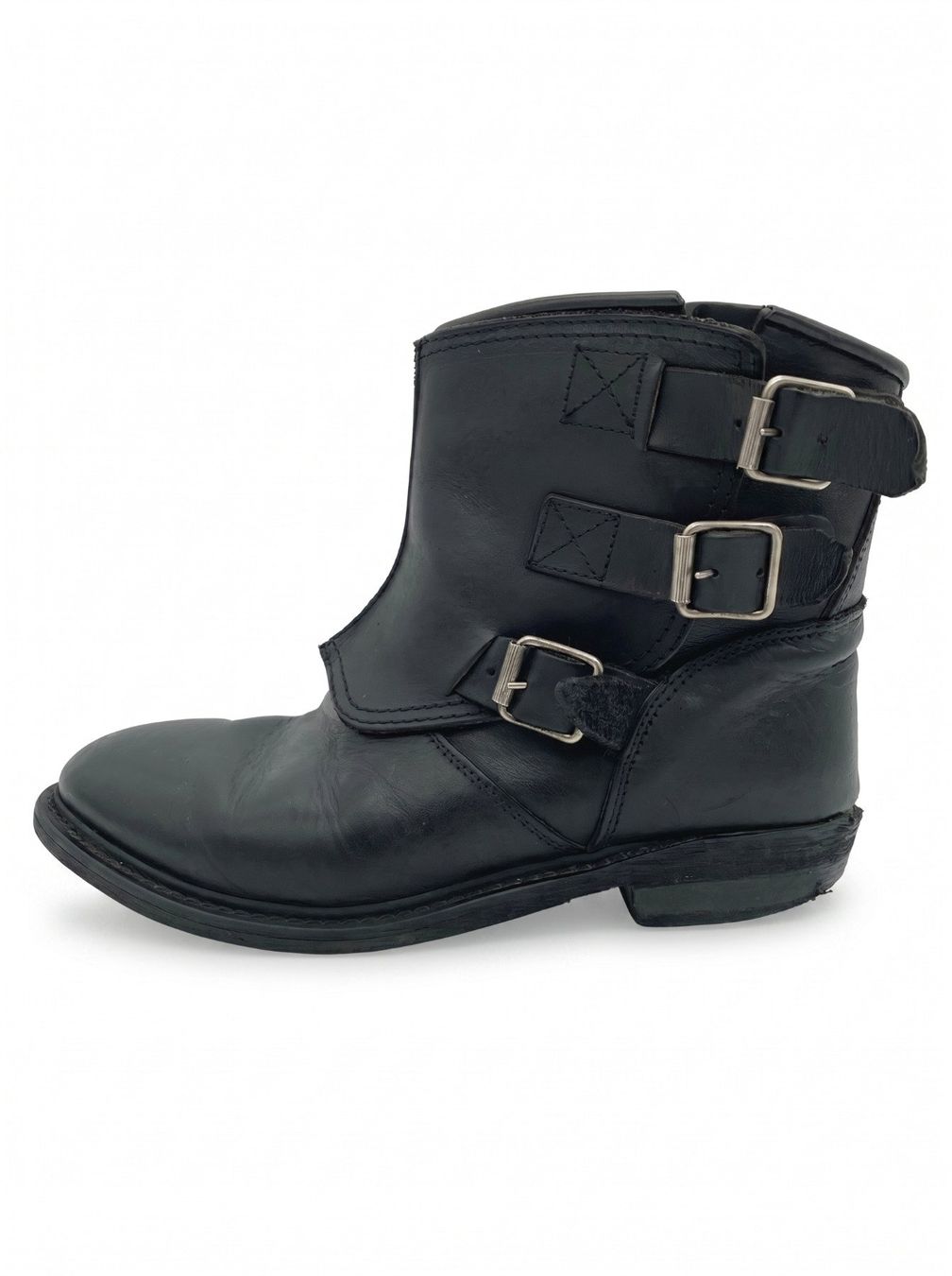 Golden Goose Chaussures femmes: Golden Goose Noha Ankle Boot EU 38 Schwarz – D'occasion à Zürich par shoe_shop