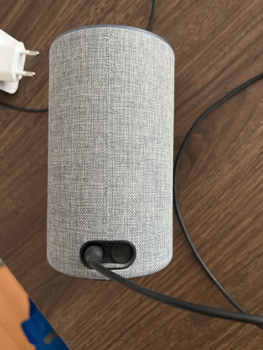 Amazon Sistemi audio & multimediali: Amazon Echo Lautsprecher grau mit Netzteil gebraucht – Usato da Winterthur venduto da Janine_8 1