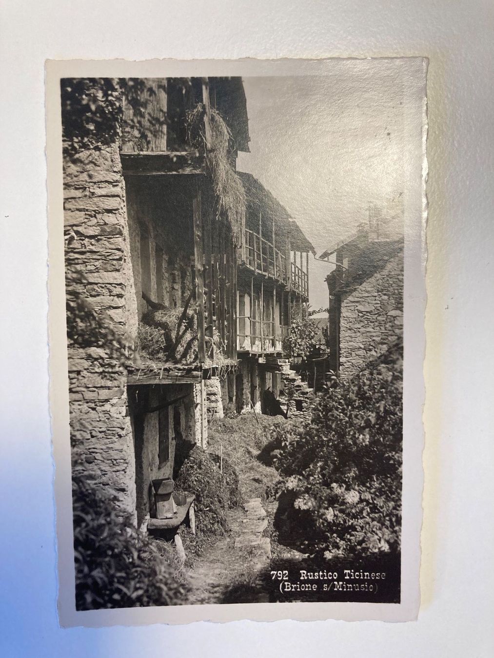 Cartoline postali: Brione s/Minusio – Usato da Lumino venduto da Givo