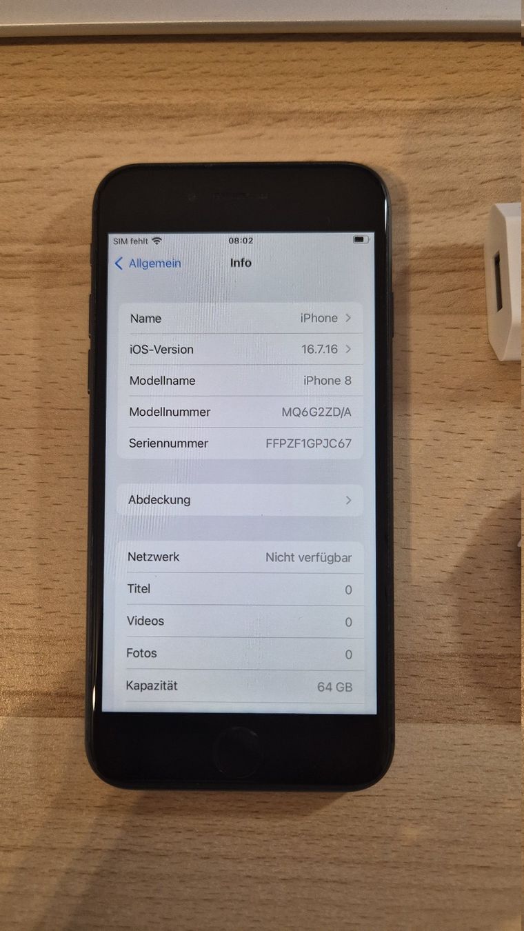 Apple Telefoni cellulari / Smartphones: iPhone 8 64GB Space Gray 3014 Akku bei 88% – Usato da Münchenbuchsee venduto da MV_Solutions 3