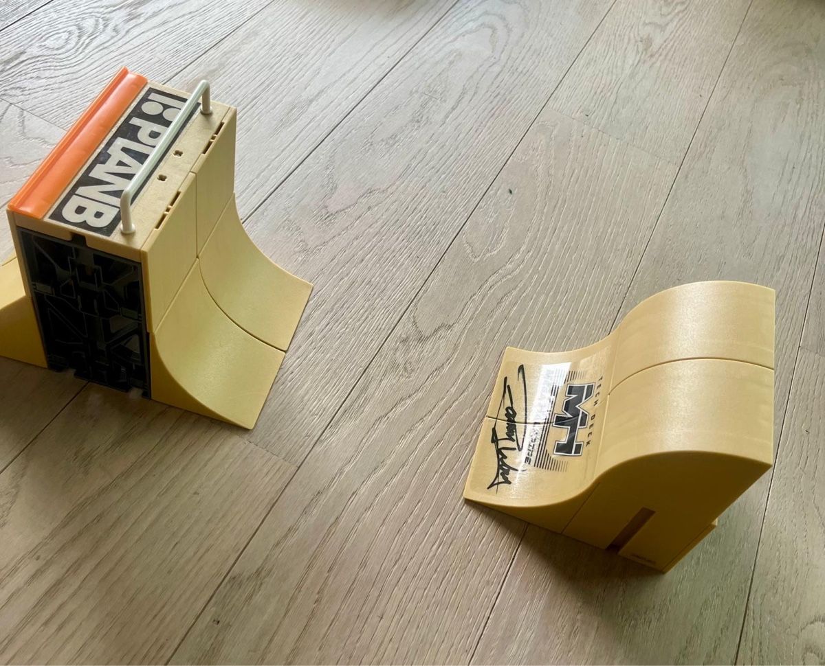 Giocattoli: Tech Deck Fingerboard Set:Halfpipe, Rampen, Skateboards+BMX – Usato da Thalwil venduto da paglr 4