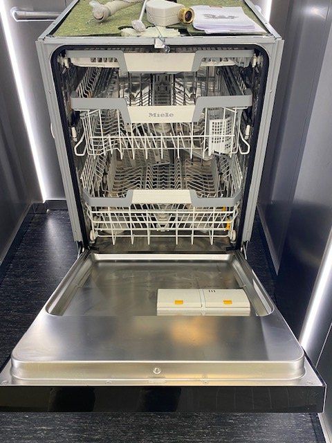 Miele Lavastoviglie: Abwaschmaschine Miele G3625-SCi JG. 20.11 2024 – Usato da Niederhasli venduto da Tigerproduct 9