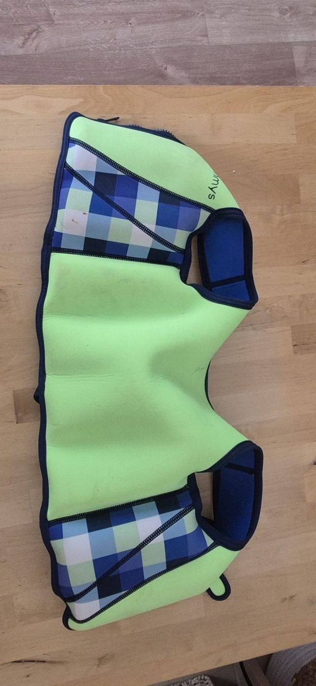 Schwimmwesten: Schwimmweste Limmys Grösse S – Gebraucht aus Wetzikon ZH von B3RTO-ZH 1
