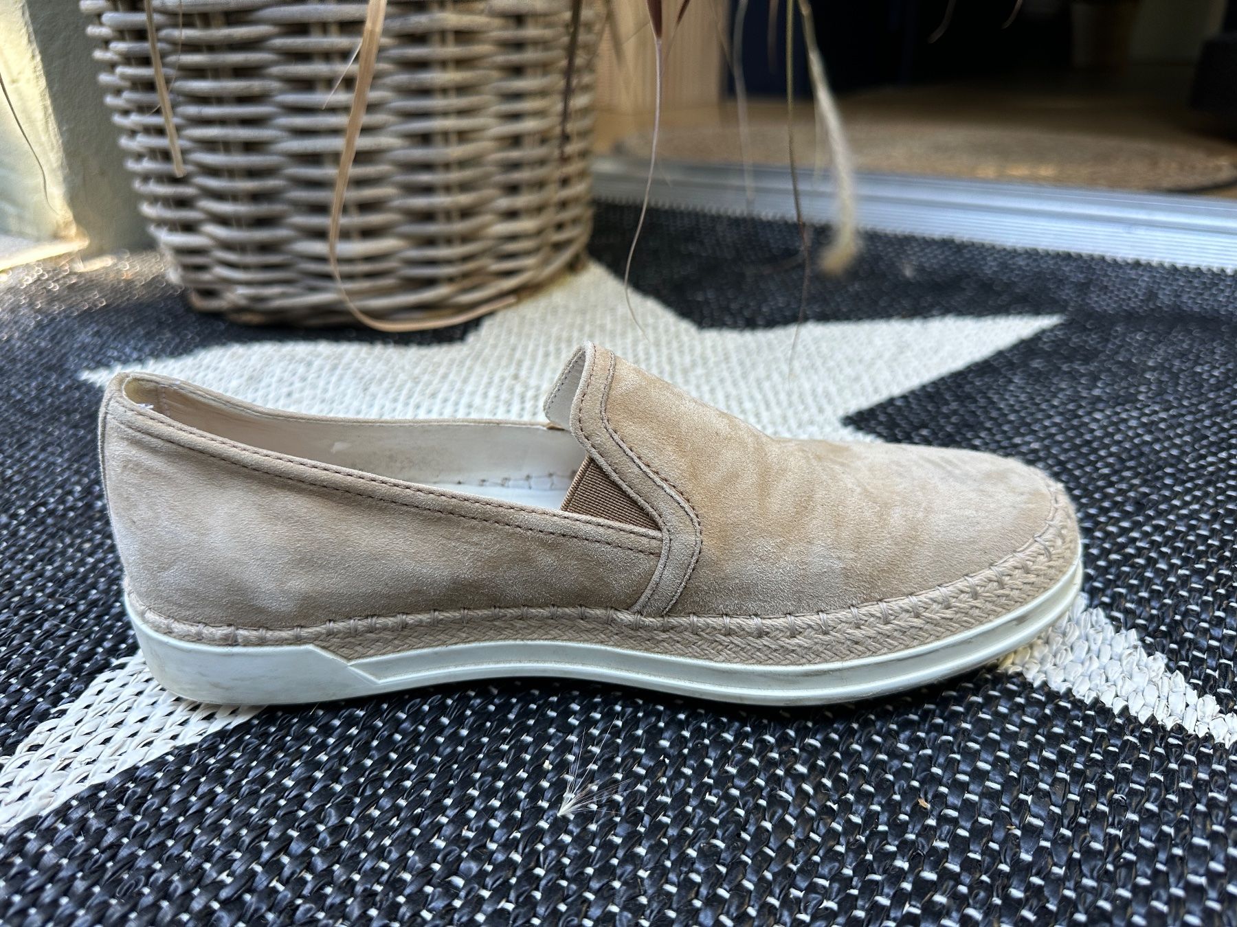 Tod'S Scarpe da donna: Tods Slipper - Beige Veloursleder – Usato da Zürich venduto da Lillyrose2013 1