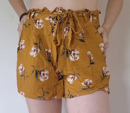 Mustershorts, Sommer, Senffarben, Grösse S
