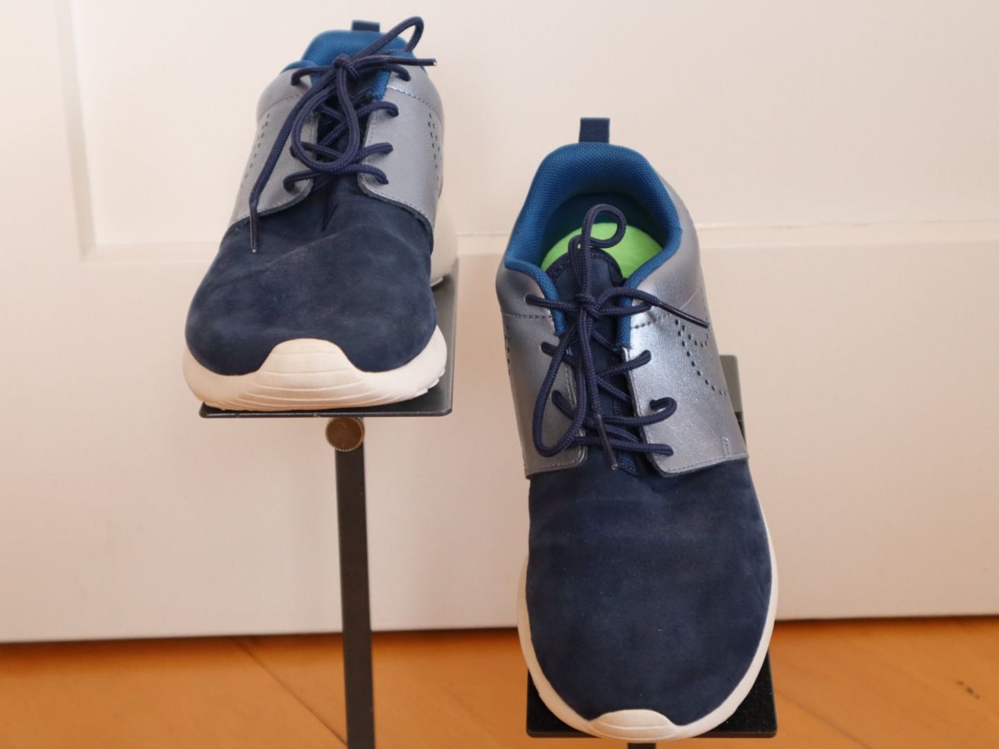 Nike Scarpe da donna: Sneaker, Nike, Gr. 38, Leder, Neuwertig – Nuovo (secondo la descrizione) da Wattwil venduto da diamant1 1
