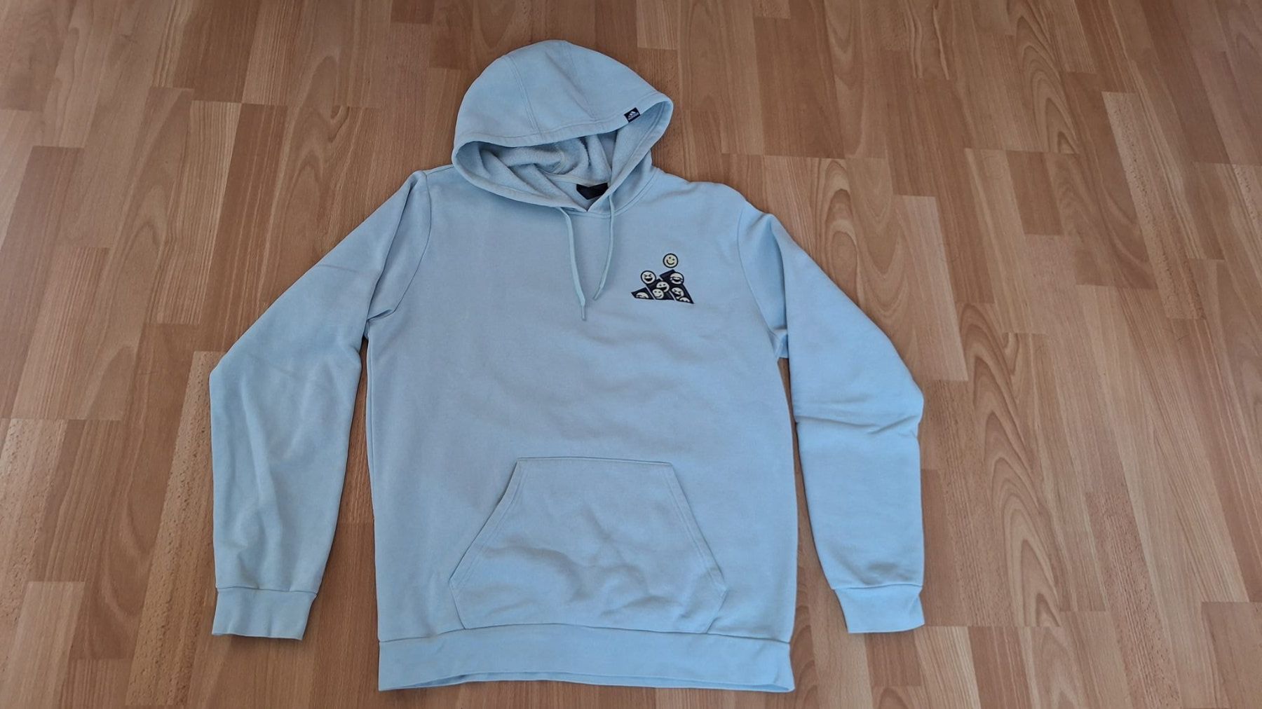 Adidas Pullover & Sweatshirts: Hoodie Adidas M – Gebraucht aus Bôle von Bestdeal