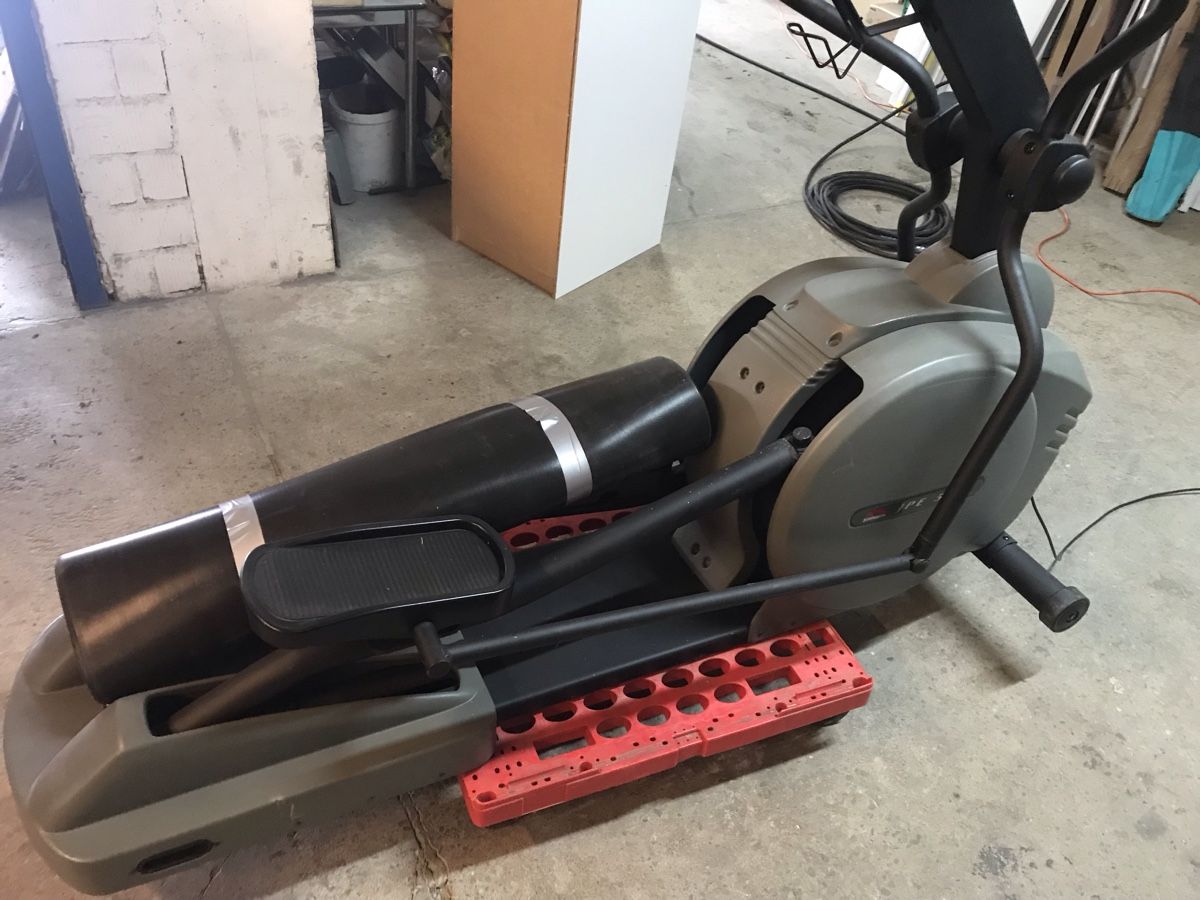 Hometrainer: Johnson Heimtrainer Ellipsentrainer -Crosstrainer Top Profi – Usato da Neuenhof venduto da Tvr2 1