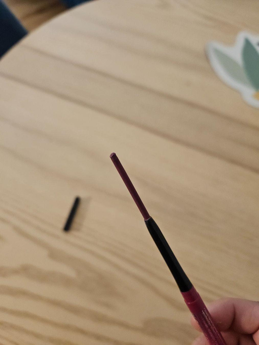 Make-up: Essence Lip Liner pink – Usato da Luzern venduto da Lucan_Valerius 1