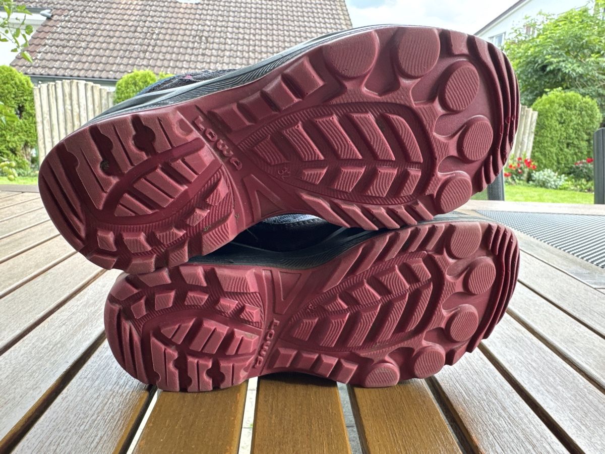 Lowa Chaussures filles: Lowa Wanderschuhe, Grösse 32 – D'occasion à Tägerig par nellair 3