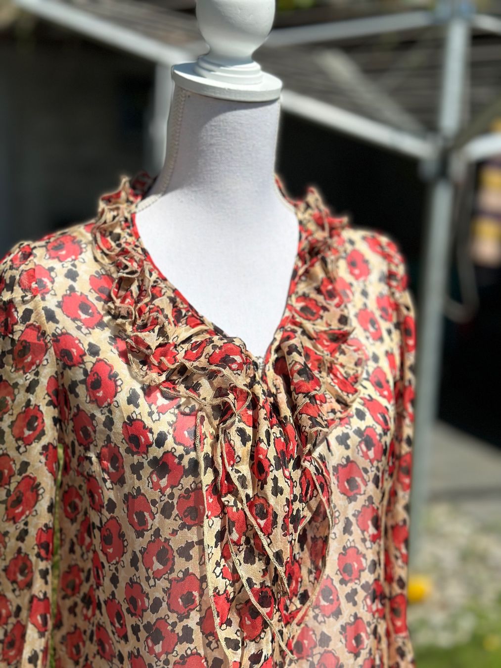 Blusen: BLUGIRL Seidebluse mit Blumenmuster Gr. M/44 – Neu (gemäss Beschreibung) aus Zufikon von Modestil365 2