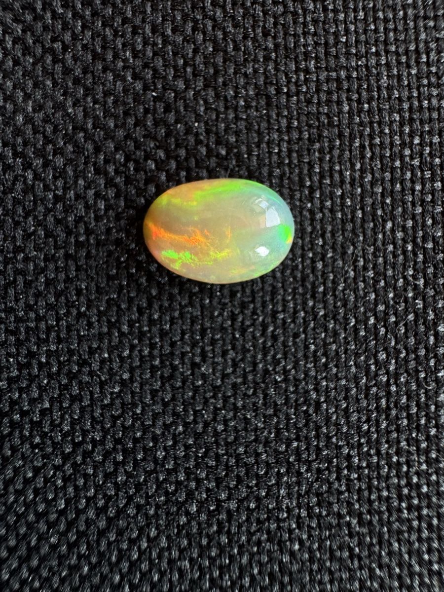 Edelsteine: Black Opal 1.55ct – Neu und originalverpackt aus Wängi von Horus90 1