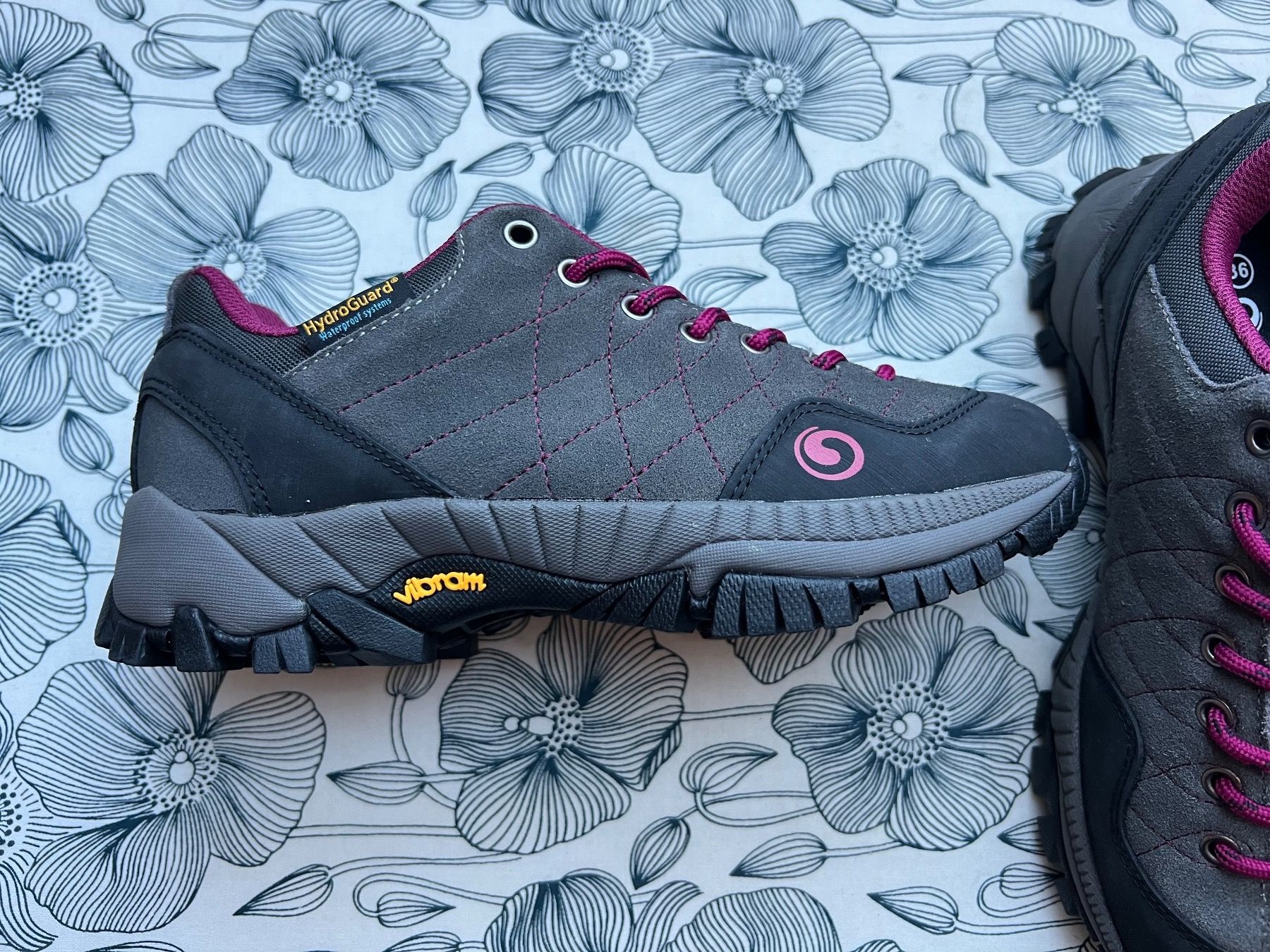 Sherpa Schuhe für Mädchen: Chaussure de trekking Sherpa t36 neuve – Neu und originalverpackt aus Savagnier von Pivovar2 3