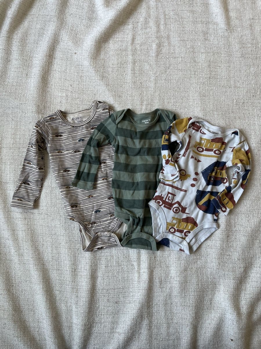 Lotti & Set di vestiti: 3 Bodys Gr. 80/12 Monate – Usato da Schlieren venduto da Fleur_M
