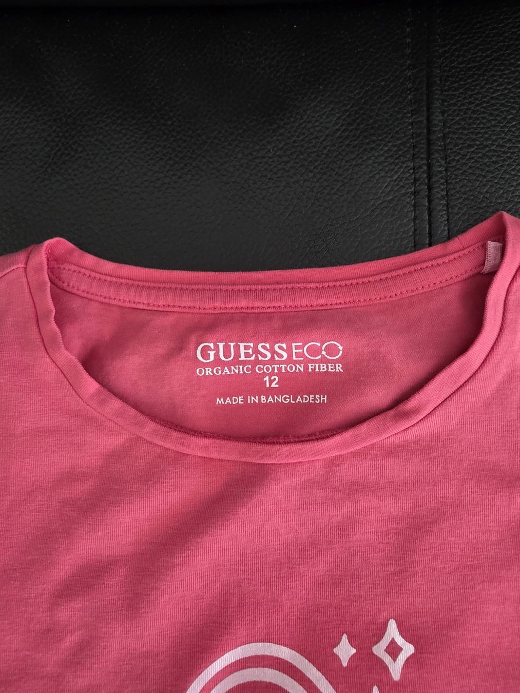 Guess Camicette, T-shirt & Top: Guess T-shirt – Usato da Suhr venduto da MrvicaAG 1