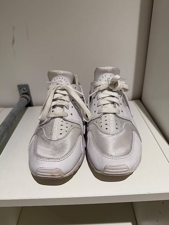 Scarpe da uomo: Nike Air Huarache – Nuovo e nell'imballaggio originale da Zürich venduto da nic_c8k6 1