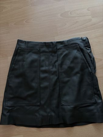 H&M Rock Kunstleder dunkelgrün Grösse 36 guter Zustand
