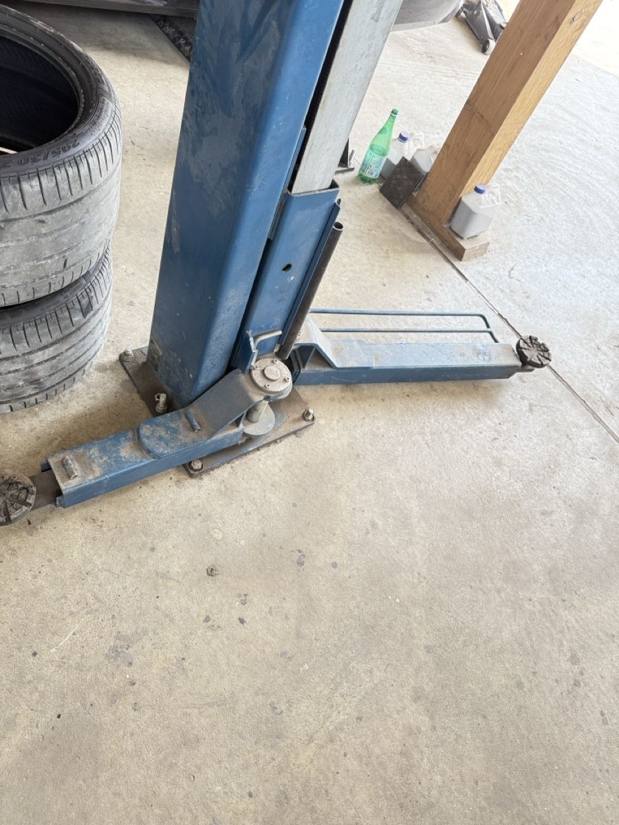 Sonstiges Fahrzeugzubehör: autolift nussbaum – Gebraucht aus Tschugg von polog41 3