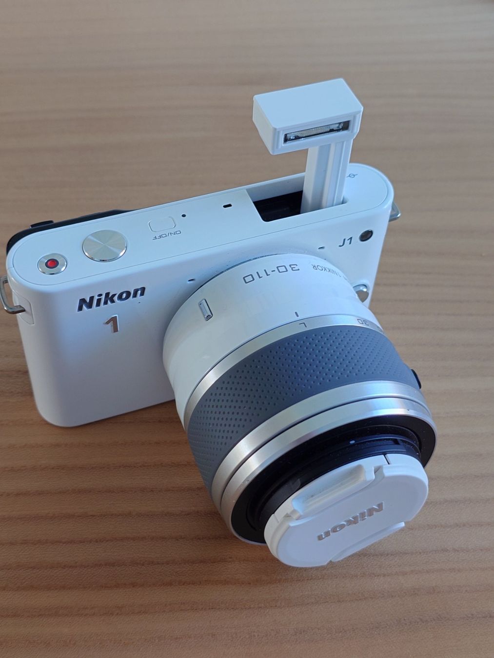 Nikon Appareil photo: Nikon 1 J1 Systemkamera mit 2 Objektiven – D'occasion à Zürich par Eeriness82 1