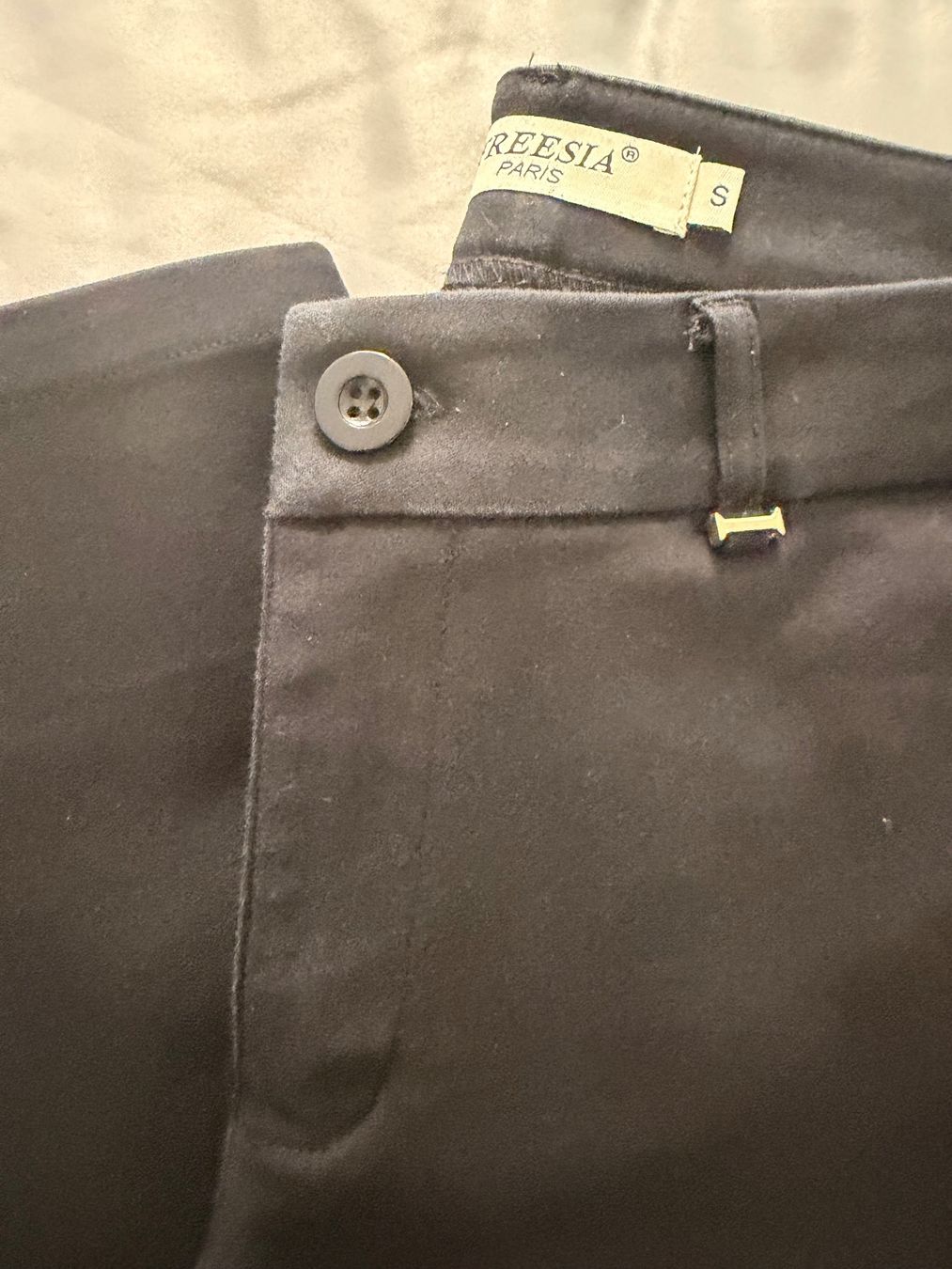 Pantaloni: Pantalons Noirs Taille S – Nuovo (secondo la descrizione) da Gland venduto da ms_ 1