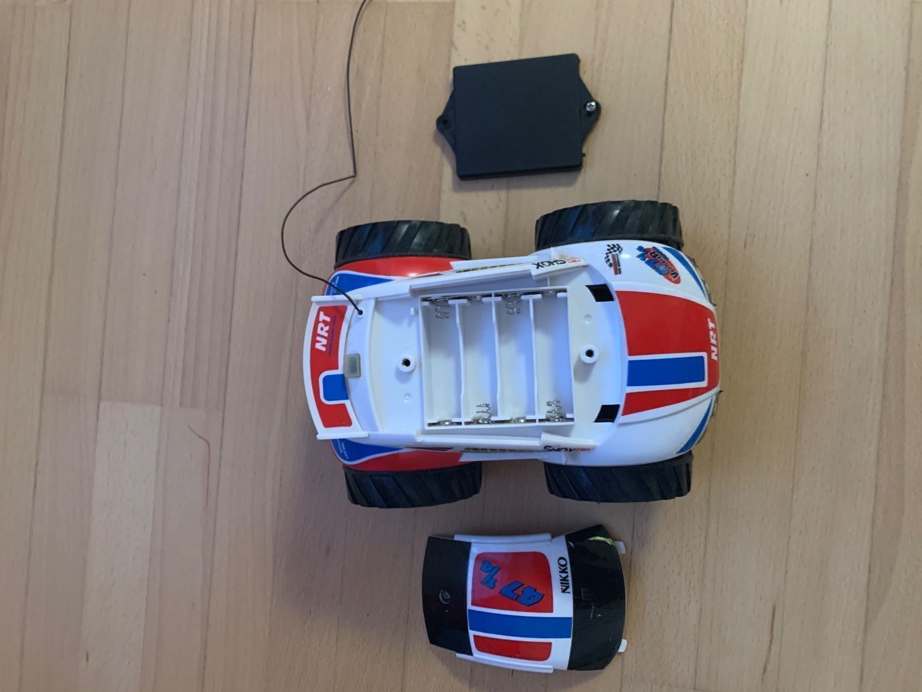 Modellismo RC: Nikko ferngesteuertes Auto wasserdicht! – Usato da Wil SG venduto da WauWauBoutique 4