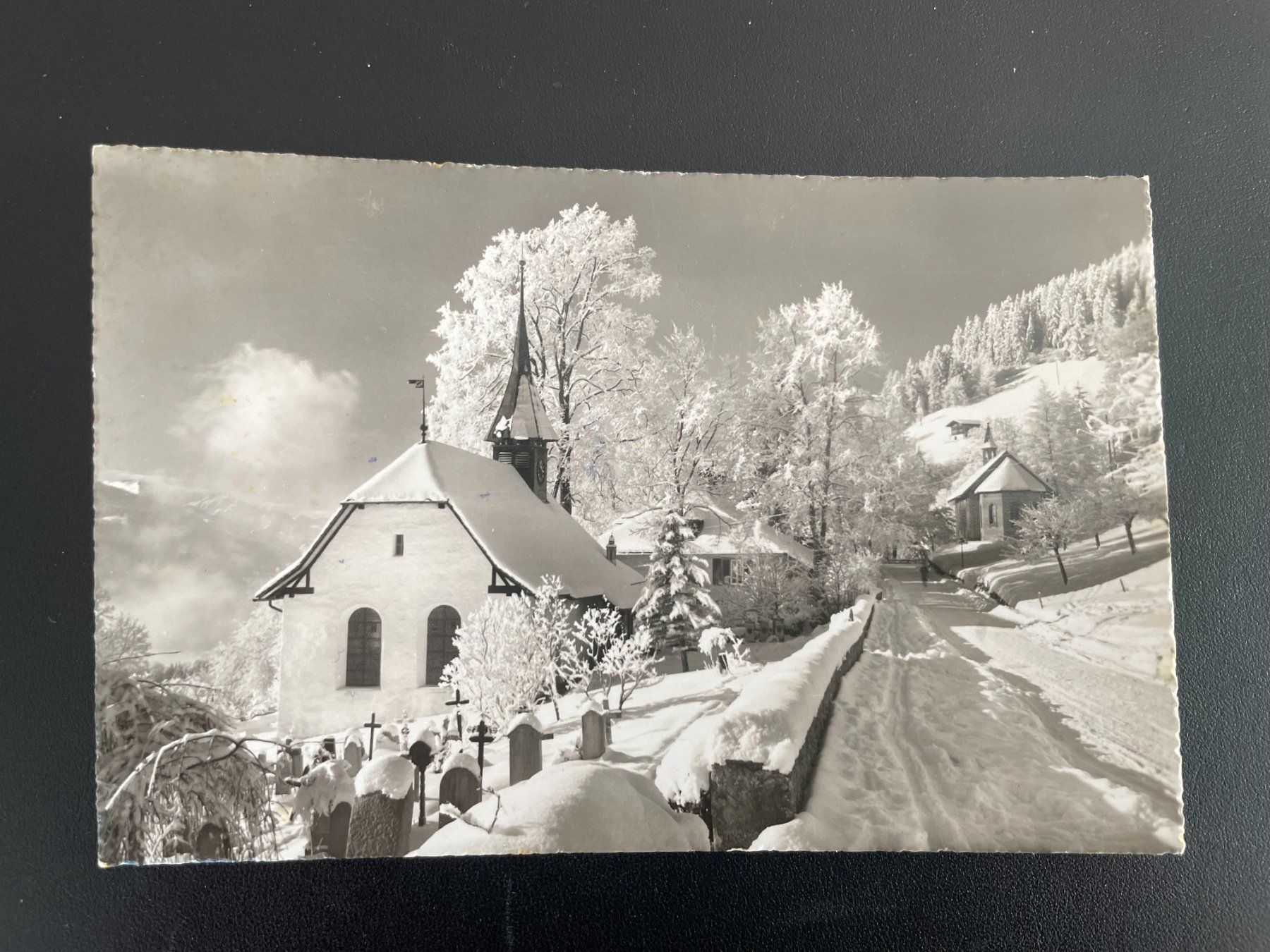 Cartes postales: AK BE Beatenberg, Evang. & Kath. Kirche – D'occasion à Thal par Danny82
