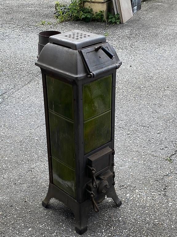 Altri mobili d'antiquariato: Kachelofen antik – Usato da Cazis venduto da arinba 1