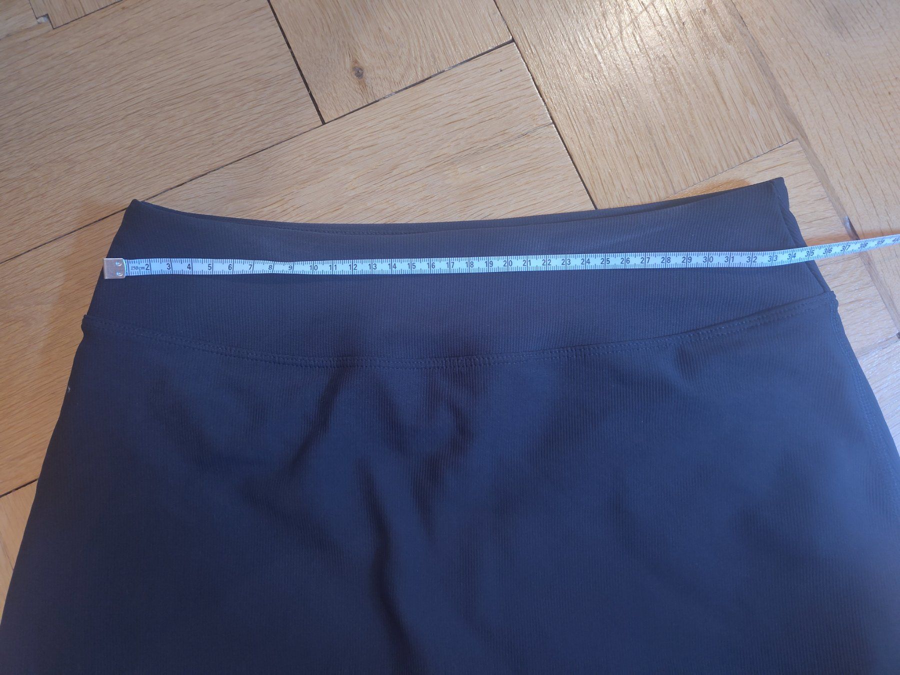 H&M Gonne: Jupe – Usato da Bern venduto da Linii 1