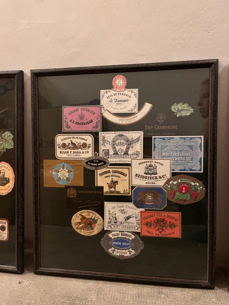 Dipinti: 6 tableaux avec etiquettes  de champagne – Usato da Pully venduto da Artemisya 2