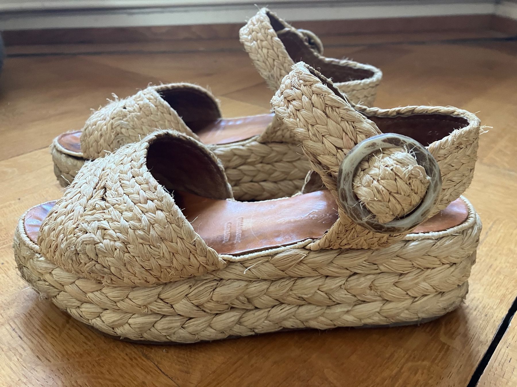 Scarpe da donna: Wunderschöne Sandalen Clergerie – Usato da Basel venduto da papageientulpe