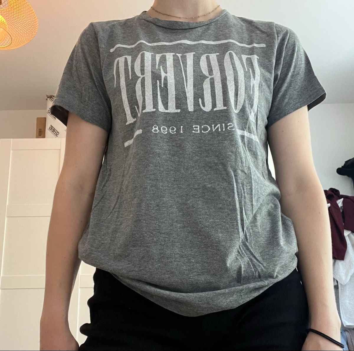 T-shirt: forvert tshirt – Nuovo (secondo la descrizione) da Bern venduto da lea_wf9x