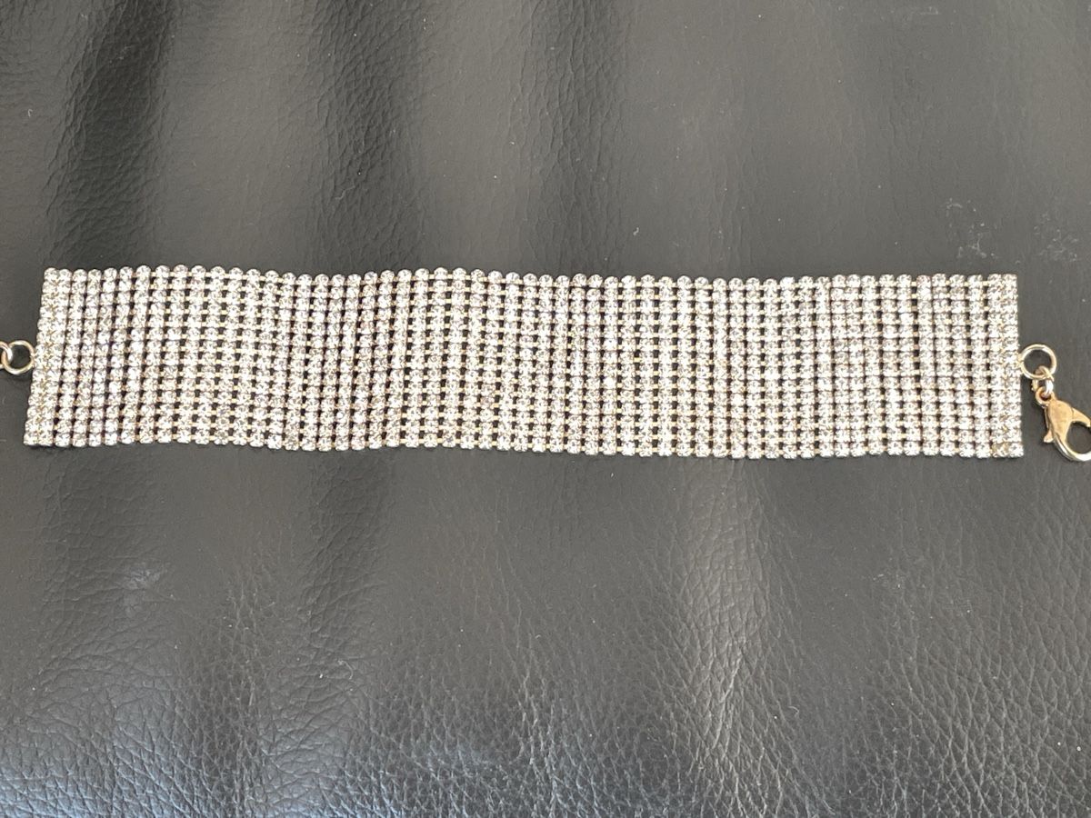 Bracciali & Braccialetti: Bracciale in maglia con strass color argento – Usato da Breganzona venduto da BlueBlue 3