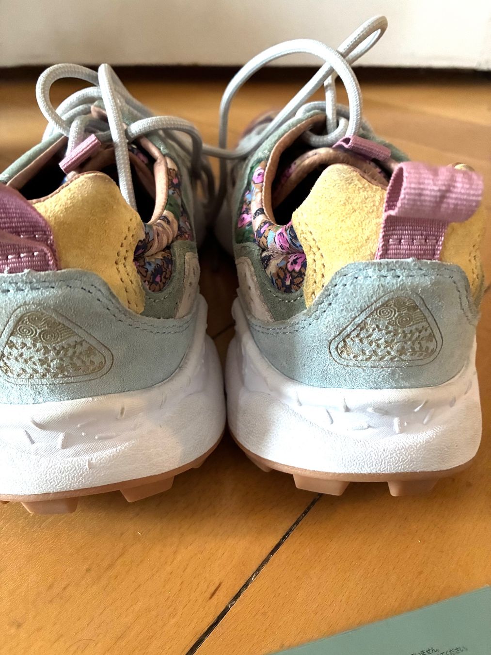 Chaussures femmes: Flower Mountain Schuhe Gr.37 – D'occasion à Fribourg par waves55 1