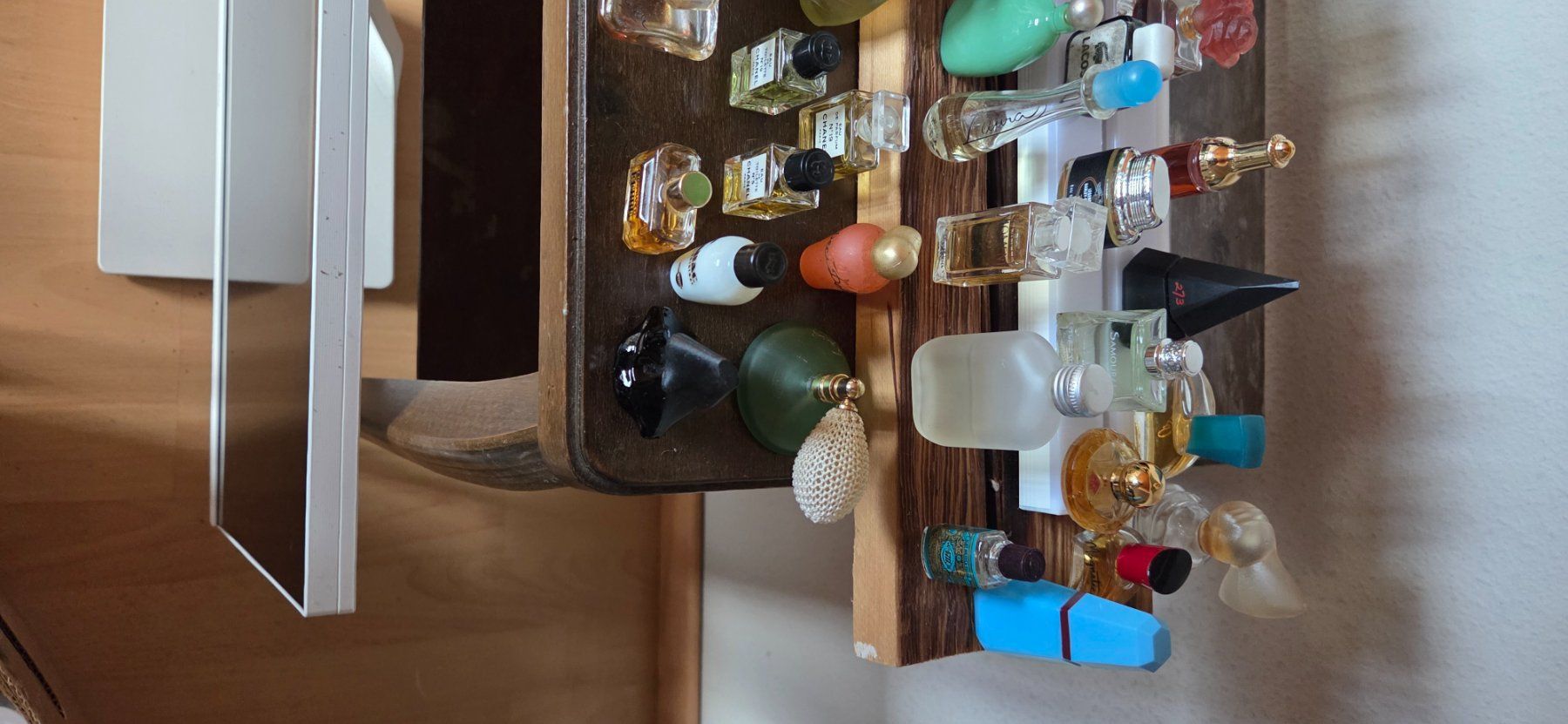 Parfums & Eau de Toilette: 65 Parfumminiaturen – D'occasion à Thun par monimoni80 1