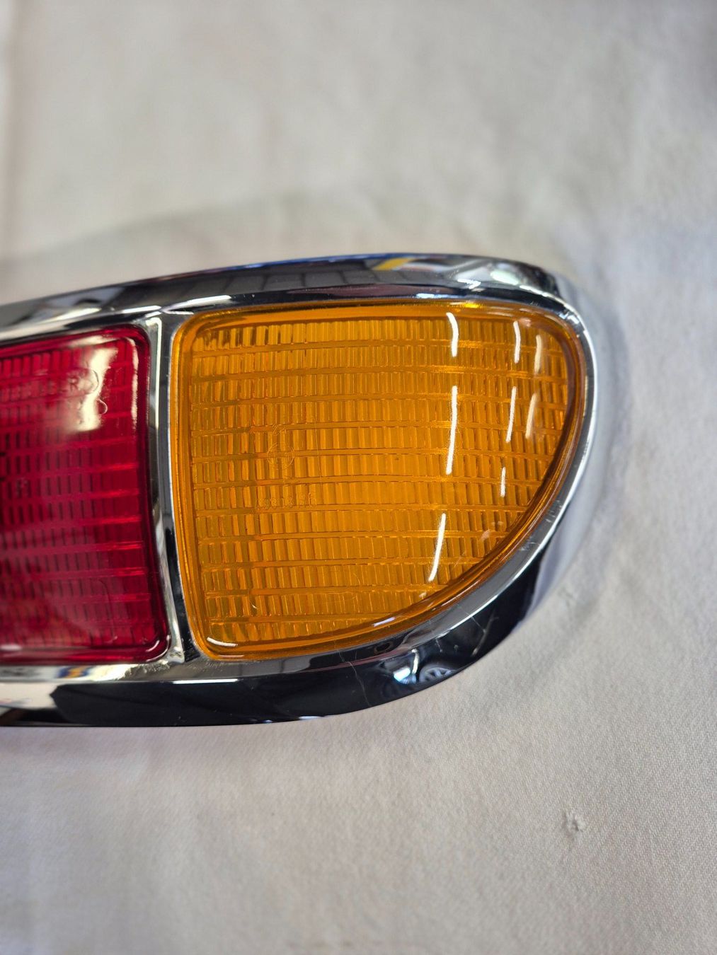 BMW Tutti pezzi di ricambio auto: BMW E9 Rücklicht,Schlusslicht rechts – Usato da Bremgarten AG venduto da Osella5 4