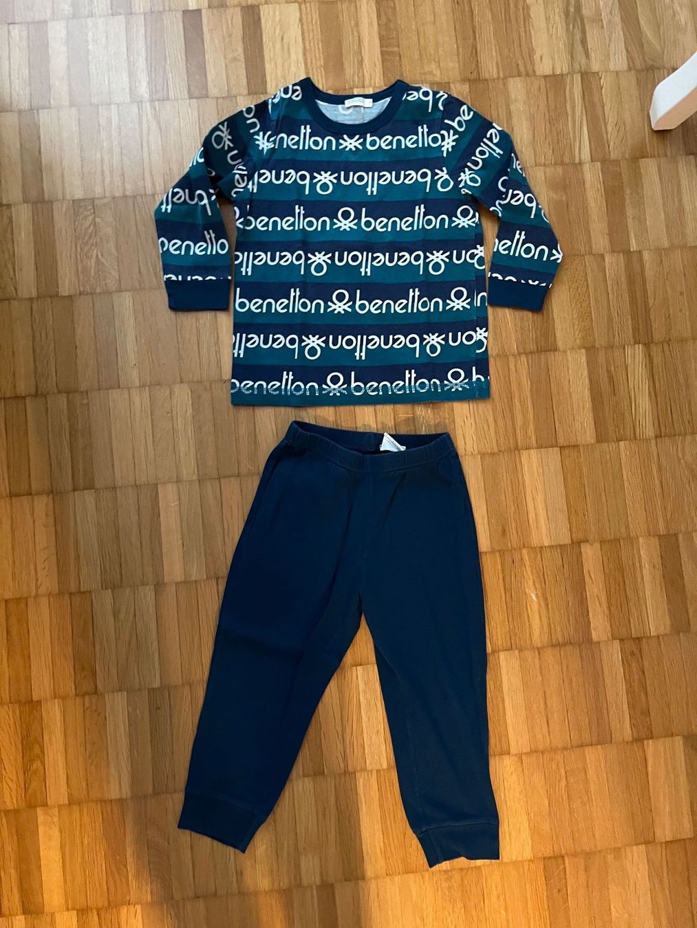 Benetton Pyjamas & Ähnliches: Benetton Pyjama Gr. 90 – Gebraucht aus Jona von Good_luck1_
