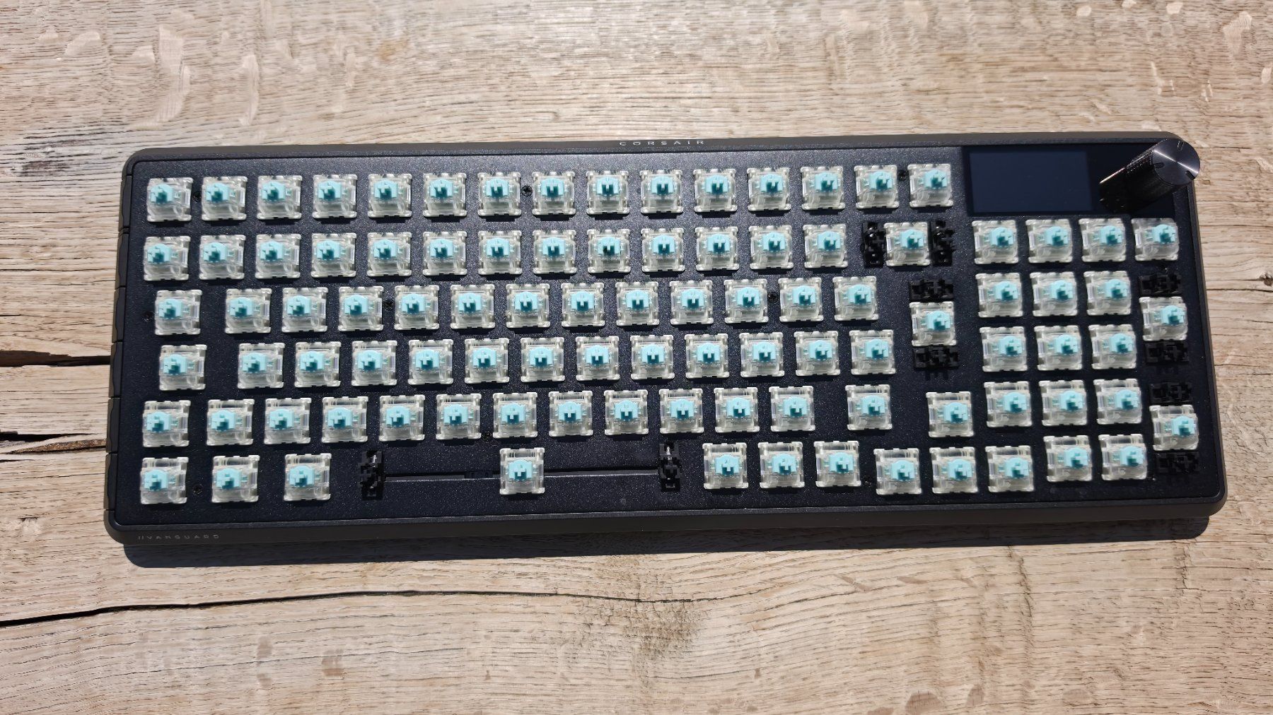 Corsair Tastaturen: Corsair Vanguard PRO 96 Hall Effect + LCD Screen, DE Layout – Gebraucht aus Kesswil von LinoundLukas00 7