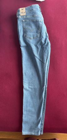 Levi's 711 Skinny Stellar Stretch Jeans, Neu mit Etikett!