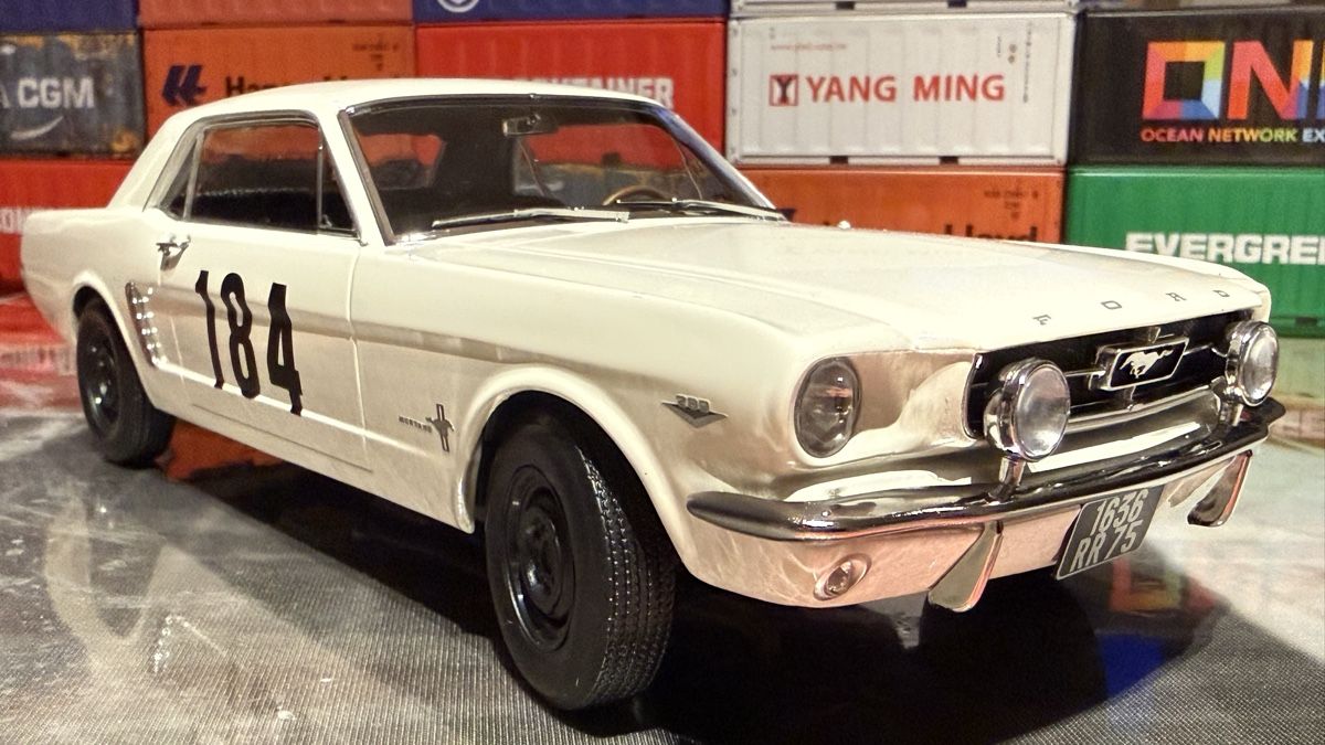 Ford Modellini d'auto: Ford Mustang Weiss  184 (Nr. 349/500 ) – Nuovo e nell'imballaggio originale da Basel venduto da Zomeg 5