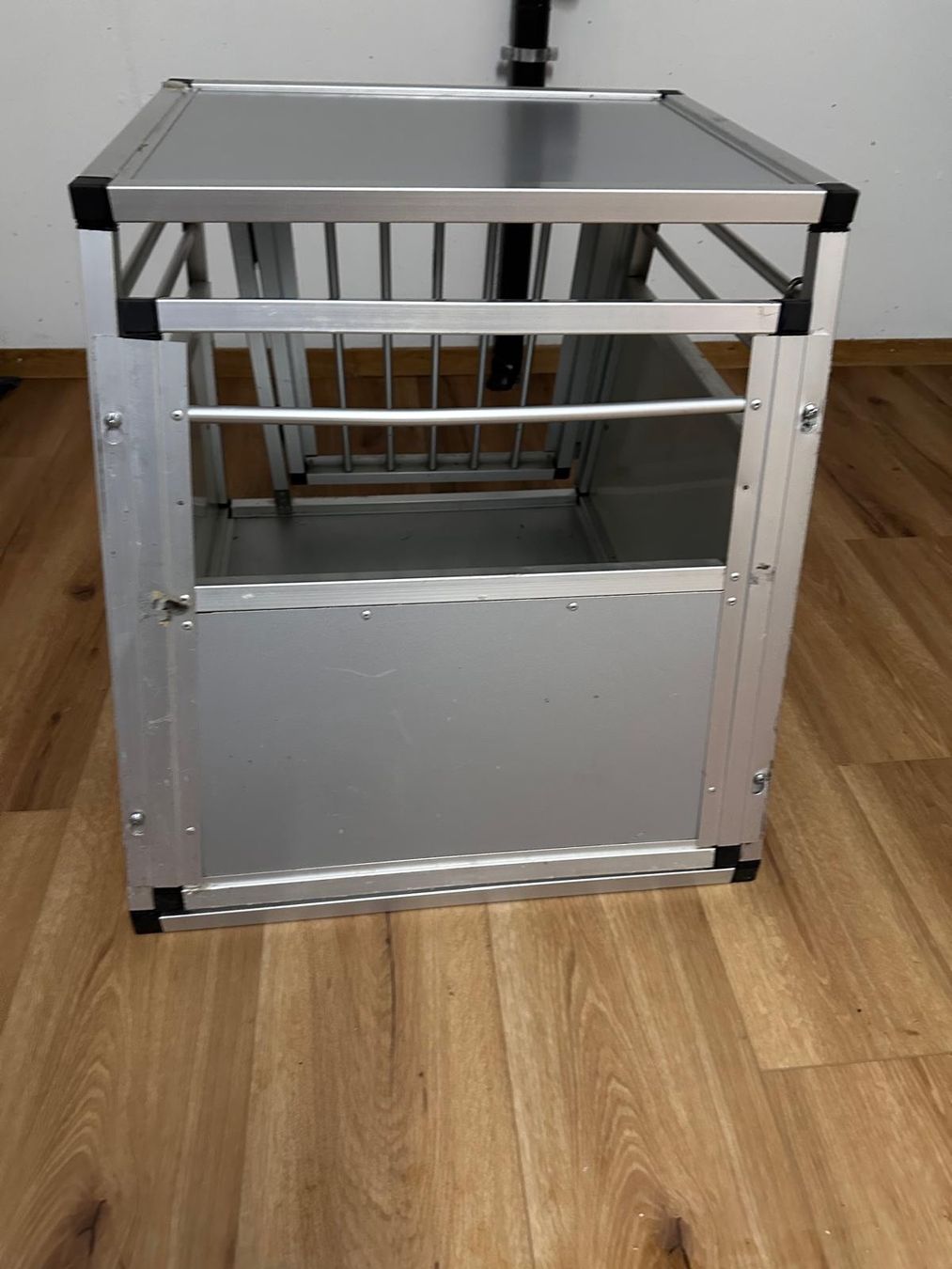 Käfige, Transport & Sicherheit: Hundebox mit Notausstieg – Gebraucht aus Wenslingen von mimmi03 3