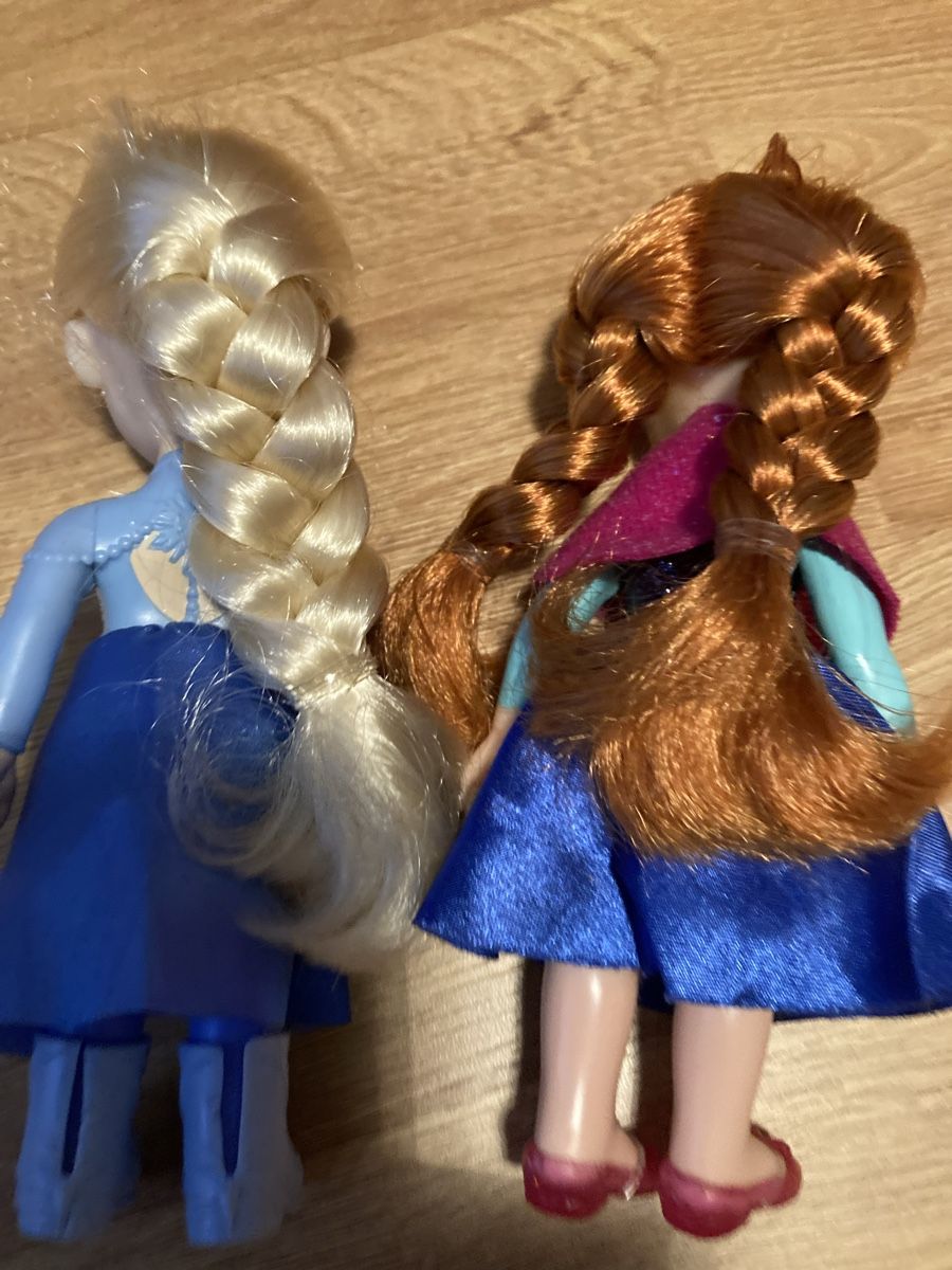 Disney Giocattoli: Anna und Elsa Puppen – Usato da Emmenbrücke venduto da JJ_89 1