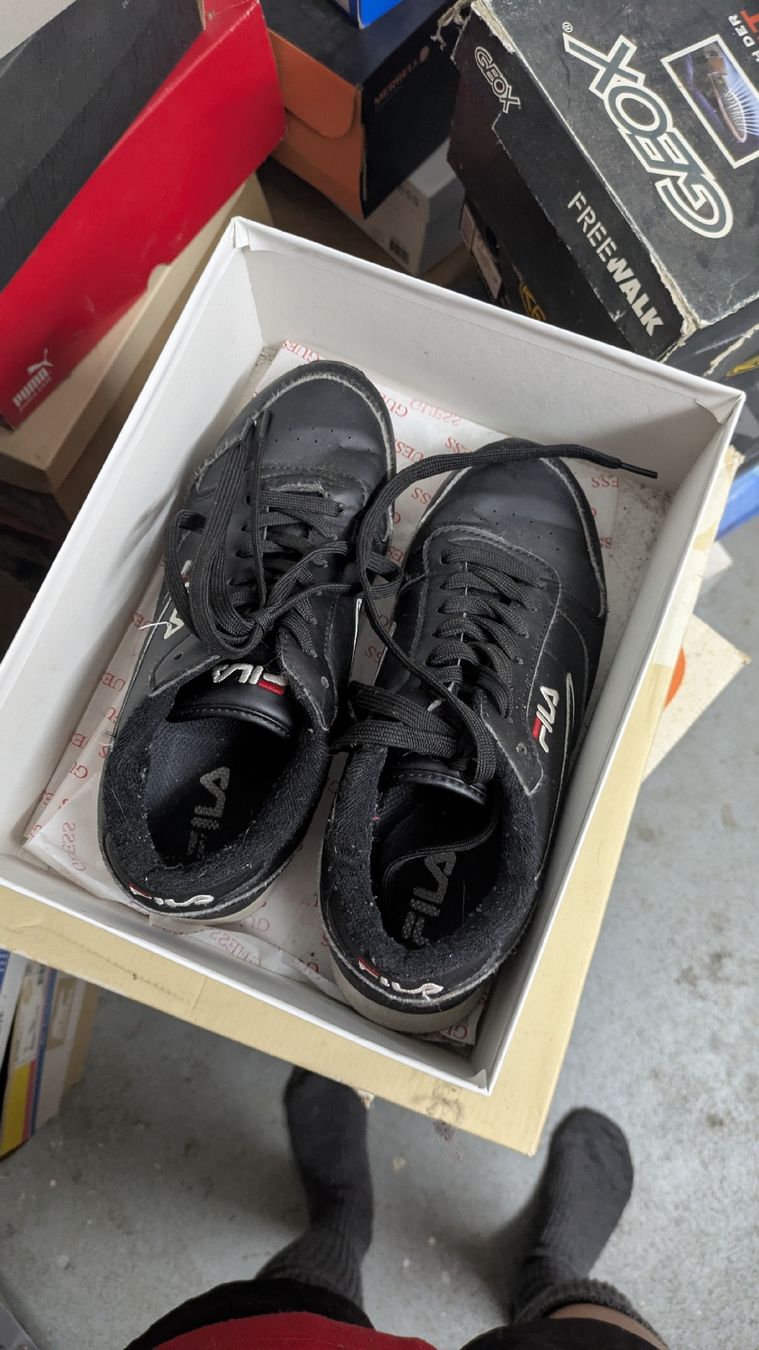 Fila Scarpe da uomo: FILA Schuhe schwarz – Usato da Morgarten venduto da rra_jvw7 1