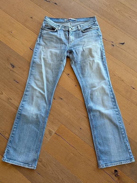 Only Jeans: Jeans Only Grösse 38 – Usato da Beringen venduto da Sternli650
