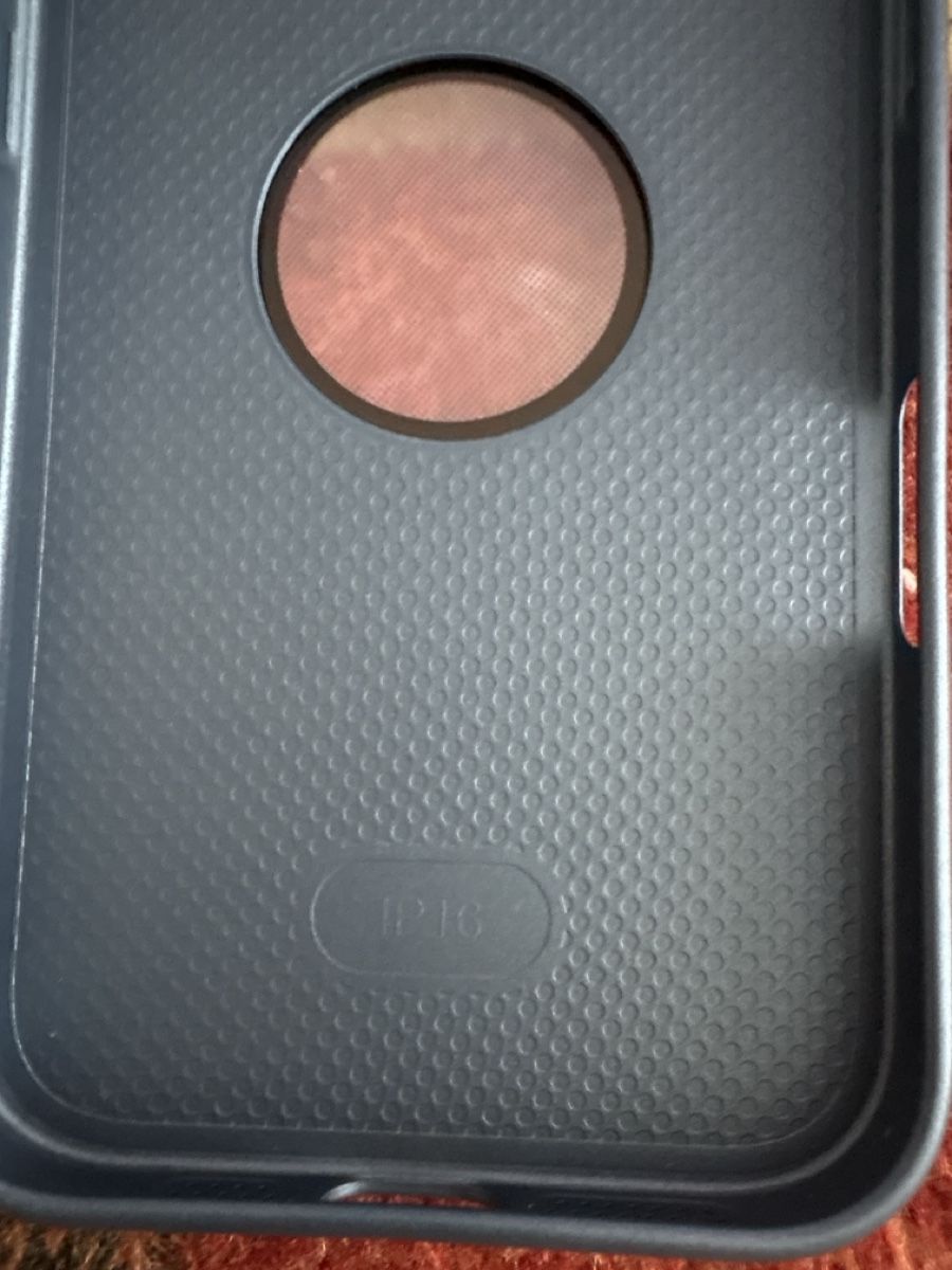Cover & Protezioni schermo: Coque iPhone 16 bleu - neuf – Nuovo e nell'imballaggio originale da Düdingen venduto da Yellow 1