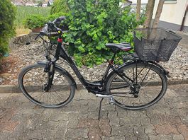 Citybike Damenrad 28 Zoll schwarz mit Korb guter Zustand