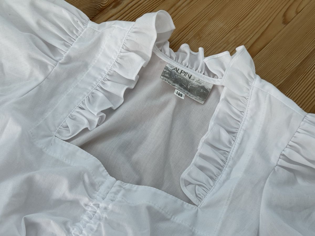 Camicette, T-shirt & Top: Trachtenbluse Dirndlbluse weiss 158/164 Rüschen Mädchen – Nuovo (secondo la descrizione) da Siebnen venduto da Guesswho 1
