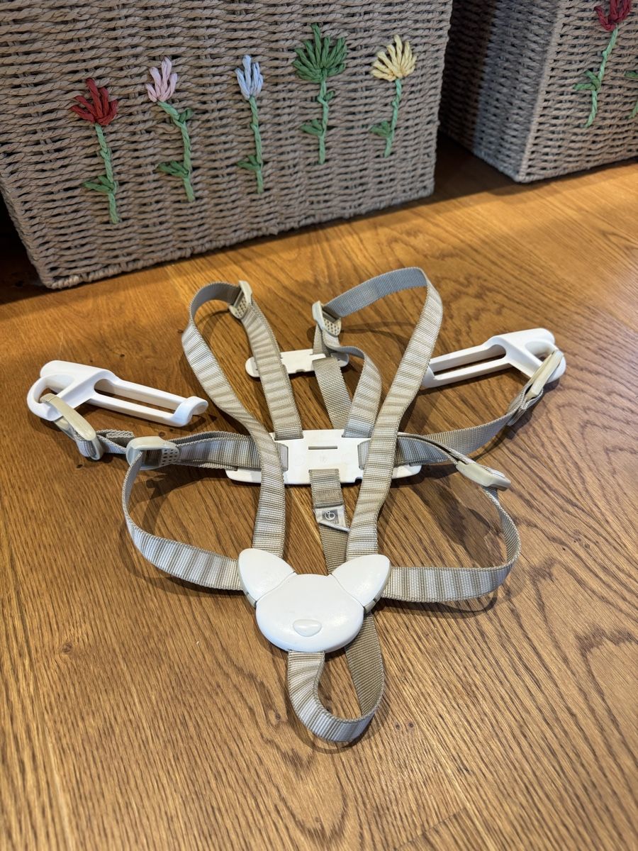 Stokke Seggioloni: Stokke Tripp Trapp Sicherheitsgurt harness – Usato da Neuhaus SG venduto da chinderegge
